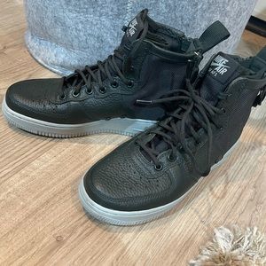 Nike sf af1 mid "air force 1" women size 7.5